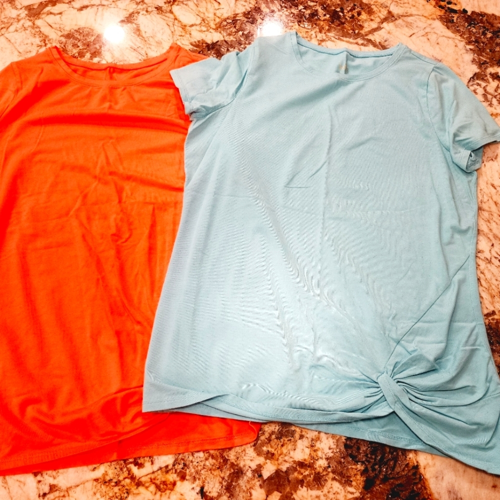 2 Belle kim gravel shirts size Small